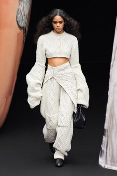 Cable Knit Outfit, Knitwear Runway, Catwalk Knitwear, Knit Fashion Runway, Layered Knitwear, Underground Style, Punk Street Style, Chic Fall Fashion