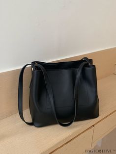 BagForLove - Contemporary Square Bag: Minimalistic Design Black Bucket Bag With Single Shoulder Strap For Office, Square Bucket Bag With Single Shoulder Strap, Square Bucket Bag With Single Shoulder Strap For Everyday, Square Everyday Bucket Bag With Single Shoulder Strap, Everyday Square Bucket Bag With Single Shoulder Strap, Black Square Satchel With Single Shoulder Strap, Black Square Bag With Single Shoulder Strap, Square Bucket Bag With Removable Pouch, Black Bucket Bag With Single Shoulder Strap