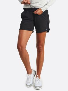 Women's Moxy 7 Inch Short | Activewear | tasc Performance Summer Hiking Outfit Women, Running Shorts Outfit, Athletic Summer Outfits, Hiking Outfit Women, Workout Short, Summer Hiking Outfit, Brunette Models, Sports Shorts Women, Gym Clothes Women