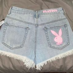 Jean Short Outfits, Diy Vetement, Pink Bunny, Baby Phat, Teenager Outfits, Baggy Pants, Cute Simple Outfits, Teenage Fashion Outfits, Girly Outfits