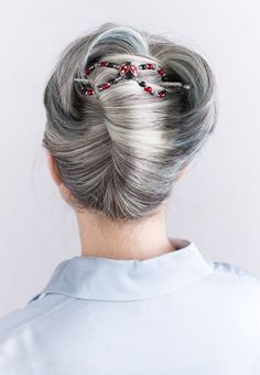 Salt and pepper gray hair. Grey hair. Silver hair. White hair. Granny hair don't care. No dye. Dye free. Natural highlights. Aging and going gray gracefully. White Hairstyles, Long Silver Hair, Silver Foxes, Easy Summer Hairstyles