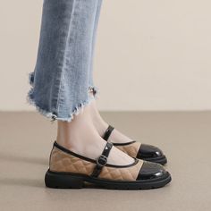 Gender: Women Item Type: Casual Shoes Main Material: Microfiber Leather Style: Casual, Classic, Retro Season: Spring, Autumn Heel Type: Flat Outsole Material: Rubber Heel Height: Low Heel (1-3 cm) Size Length cm inch 35 22.5 8.86 36 23 9.06 37 23.5 9.25 38 24 9.45 39 24.5 9.65 40 25 9.84 Minimalist Retro, Roman Fashion, Boys Backpacks, Casual Flat Shoes, Shoe Covers, Casual Loafers, Leather Shoes Woman, Casual Flats, Mary Jane Shoes