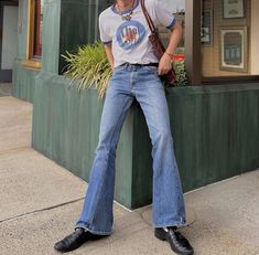 Flare Pants Me, Male Flared Pants, Vintage Bootcut Jeans Outfit, 70s Flare Jeans Outfit Men, Mens Bootcut Jeans Outfits, Western Bohemian Outfits, Flare Pants Men Outfit, Flare Jeans Outfit 70s, Bell Pants Outfit Jeans