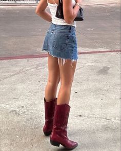 Canadian Summer, Coachella 2024, Cowgirl Summer, Summer Wishlist, Mode Ulzzang, Red Cowboy Boots, Denim Miniskirt, Nyc Summer, Looks Pinterest