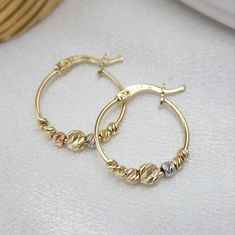 Unique Real 14k Gold Small Hoops With Diamond Cut Beades. Modern And Everlasting. Perfect For Everyday Use. A Must-Have In Your Fine Jewelry Collection. Will Shine Beautifully In Or Outdoors. Perfect Gift For Her. Materials: 14k White, Rose, And Yellow Gold. Diameter: 19mm Hoop Thickness: 1mm Beads Thickness: Between 2mm And 3mm Weight: 2.2 Grams 14k Stamped Brand New Gift Box Included Follow Us For More Fine 14k Gold Jewelry For Fair Prices. Dm Me With All Your Questions. I Will Be Happy To Hel Abalone Earrings, Vintage Stud Earrings, Pearl Earrings Wedding, Bamboo Earrings, Turquoise Earrings Dangle, Small Beads, Crystal Hoop Earrings, Handmade Heart, Loop Earrings