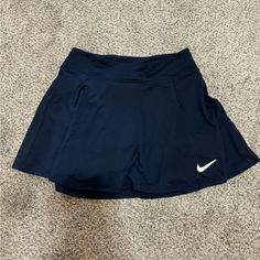 Nike Skirts, Navy Nike, Navy Outfit, Outfit Formulas, Fire Fits, Girls Fashion Clothes, Tennis Skirt, Wide Waistband, The Court