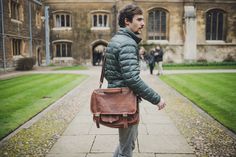 Cambridge University Satchel.    Photo credit: @the_photo_cubicle Winter Leather Shoulder Bag, Leather Shoulder Bag For Winter, Winter Leather Tote Bag, Brown Leather Bags For Winter, Everyday Winter Satchel With Double Handle, Luxury Winter Travel Shoulder Bag, Everyday Winter Double Handle Satchel, Fall Satchel With Top Handle And Leather Lining, Fall Top Handle Satchel With Leather Lining