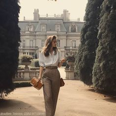 Academia Aesthetic Outfit, Old Money Fashion, Money Girl, Old Money Outfit, Money Fashion, Money Outfit, Old Money Outfits, Classy Work Outfits, Old Money Style