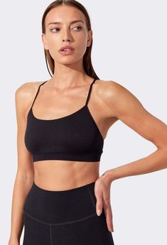 Seamless Micro-elastic Sports Bra For Pilates, High Stretch Seamless Yoga Bra, Seamless Sports Bra For Everyday, Medium Support Seamless Yoga Bra, Seamless Sports Bra With Minimal Stretch, Everyday Seamless Sports Bra With Minimal Stretch, Sporty Seamless Bra For Pilates, Micro-elastic Seamless Gym Bra, Seamless Functional Bra For Pilates