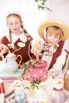 A decoration set to create stylish and charming Easter table arrangements. The combination of adorable design and elegance allows everyone to prepare a classic Easter with a unique, charming vintage touch. #PartyDeco #EasterTableDecor #ElegantEaster #VintageEaster #EasterNapkins #SweetEaster #EasterTablescapes #VintageStyleDecor #EasterDesign #EasterArrangements #KidsTableSetting #ElegantVintageEaster #BunnyTopper #ChildrensEaster Bunny Ears Cake Topper, Easter Cake Toppers, Wooden Cake Topper, Wooden Bunny, Easter Napkins, Easter Bunny Ears, Easter Tablescapes