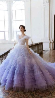 Classic Ball Gowns, Beautiful Gown Designs, Debut Gowns, Wedding Dress Bustle, Bridal Party Gowns, Pretty Quinceanera Dresses, Sparkle Wedding Dress, Quince Dress, Gowns Dresses Elegant