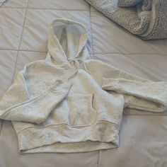 Never Worn, Heather Grey Front Pouch Pocket Cozy Long Sleeve Tops With Kangaroo Pocket, Comfy Fleece Top With Kangaroo Pocket, Cozy Tops With Kangaroo Pocket, Cozy Fit Long Sleeve Tops With Kangaroo Pocket, Cozy Stretch Hoodie Top, Cozy Stretch Hooded Top, White Comfy Hoodie Top, Cozy Fit Hooded Tops With Kangaroo Pocket, Comfy White Hoodie Top