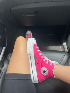 Converse Hot Pink, Neon Pink Converse, Bright Pink Converse, Vibrant Pink Aesthetic, Hot Pink Converse Outfit, Hot Pink Shoes Outfit, Hot Pink Stuff, Hot Pink Things, Pink Shoes Aesthetic