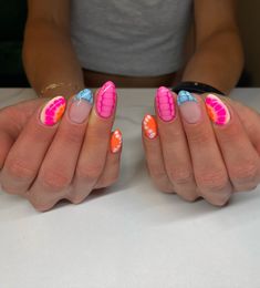 Full Color Nails With Design, Nail Ideas With Blooming Gel, Pink Nails W Design, Colorful Blooming Gel Nails, Cute Blooming Gel Nails, Blooming Nails Design, Fun Back To School Nails, Nail Art Designs Blooming Gel, Nail Ideas Blooming Gel