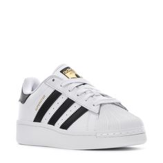 ZAPATILLAS ADIDAS SUPERSTAR XLG JUVENIL


 Sea el centro de atención y dé rienda suelta a su individualidad con los zapatos adidas Superstar XLG Youth. Es hora de que hagan una declaración de moda audaz y dejen una impresión duradera dondequiera que vayan. Estos zapatos son más que un simple calzado; son una actitud, una celebración del estilo y una forma segura de llamar la atención. ¡Déjalos sacudir las calles con confianza y estilo porque, con los zapatos adidas Superstar XLG Youth, están des Youth Shoes, Bold Fashion, Lace Closure, Gold Accents, Fashion Statement, White And Black, Confidence, Adidas, Turn Ons