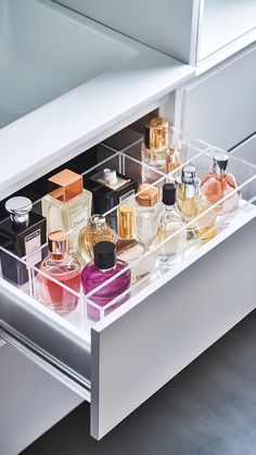 Transform your vanity into a modern exterior masterpiece with these hottest perfume organizer ideas! From showcasing your koleksi parfum with style to highlighting Profumo Victoria Secret and other beloved scents, discover ingenious perfume organization shelf solutions. Dive into expert tips on how to organize perfumes on dresser tops for a clutter-free look. Plus, explore chic cologne storage ideas that blend seamlessly into your decor!