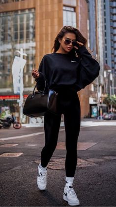 Outfits Leggins, Modele Fitness, Look Legging, Pastel Outfit, Athleisure Outfits, Mode Inspo, Sporty Outfits