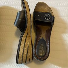 Tried On Never Worn Out, Nwot, Size 9, No Damage Stains Etc. Feel Free To Ask Questions! Clark’s Outfit, Casual Wedge Heel Mules With Buckle Closure, Casual Slip-on Heels With Buckle Closure, Casual Beach Heels With Leather Footbed, Clark’s Shoes Outfit, Clarks Shoes Women Unstructured, Clarks Shoes Women Unstructured Size 6, Clark’s Women Shoes, Casual Slip-on Wedge Sandals With Buckle Closure