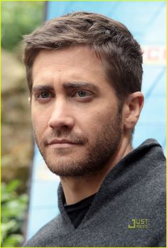 Jake Gyllenhaal Haircut, Modern Short Hairstyles, Buzz Cuts, Men's Hairstyle, Men's Short Hair, Men Haircut Styles, Jake Gyllenhaal