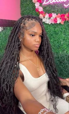 Long locs with edges Locs With Edges, Boho Braids Knotless, Long Locs, Braids Knotless, Soft Locs, Braided Hairstyles For Black Women Cornrows, Faux Locs Hairstyles, Blonde Braids, Cute Box Braids Hairstyles