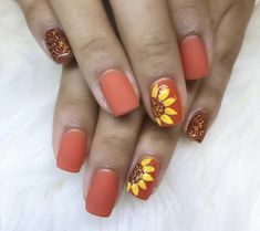 Gel Nails Sunflower, Nail Colors Summer, Nails Sunflower, Nail Art Winter, Nails Country, Sunflower Nail Art, Makeup Artistic, Nails Shape