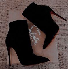 Heels Boots Outfit, Elegant Shoes Heels, Womens Black Ankle Boots, قلادات متدلية, Hak Tinggi, Fancy Heels, Trendy Heels, Fashion Shoes Heels, Shoes Heels Classy