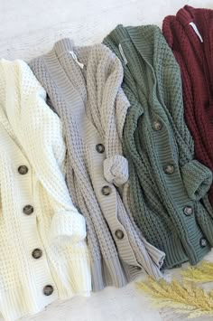 Cute Fall Outfits Casual, Cardigans Outfits, Womens Casual Tops, Cardigan Fall Outfit, How To Wear Cardigan, Cardigans Crochet, Fall Cardigans, Fall Outfits Casual, Boyfriend Cardigan