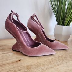 Beautiful Antique Pink Pumps. Velvet On The Outside, Leather On The Inside. Size 8c. Ferragamo Signature F Heel. Ankle Strap Wuth Gancini Detail Buckle. Brand New. Soles Has Some Marks From Trying. Box And Dust Bag Included. $550 Obo Pink Designer Shoes, Mauve Heels, Shoe Guide, Pretty Heels, Velvet Pumps, Pink Pumps, Salvatore Ferragamo Shoes, Ferragamo Shoes, Shoe Boot Sandals