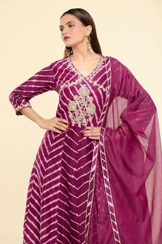 Maroon anarkali with leheriya pattern and gota embroidery. Paired with a dupatta. - Aza Fashions Maroon Anarkali, Gota Embroidery, Embroidered Anarkali, Women Kurta, Anarkali, Aza Fashion, Three Quarter, Types Of Sleeves, Custom Made