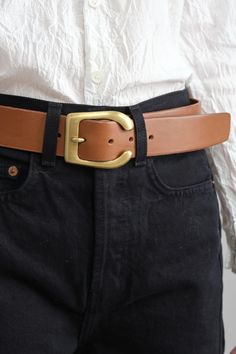 KikaNY B5 Buckle Belt Turquoise Purse, Tan Belt, Belt Style, Buckle Belt, Fashion Fits, Leather Belts, Leather Bags, Vegetable Tanned Leather, Office Wear