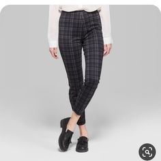 Nwt! 90s Vibes Leggings, These Leggings Can Absolutely Be Worn As Pants Thanks To The Fabric Quality Moonlight Blue Plaid Offers Welcome! Casual Winter Elastane Pants, Casual Tight Trousers, High Waist Gray Leggings For Fall, Casual Tight Leggings, Trendy Tight Gray Bottoms, High Waist Stretch Plaid Bottoms, Casual High-waisted Tight Pants, Casual High Waist Leggings For Work, Casual Tight Pants For Workwear