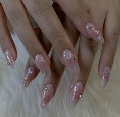 Pink Silver Acrylic Nails, Opal Nails With Design, Simple Asian Nails, Simple Blush Nails, Korean Nail Art Acrylic, Beginner Gel X Design, Nails Inspiration Korean, Blush Jelly Nails, Asian Nail Designs