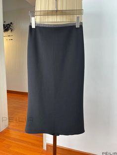 Peilia - Elegant High-Waisted Skirt with Long Chain Embellishments Wrap Around Skirt, Long Chain, Types Of Skirts, High Waisted Skirt, Embellishments, Sleek, High Waisted, Skirt, Chain