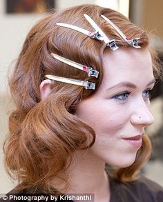 Great Gatsby fever! Give your hair a Roaring Twenties twist with FEMAIL's online tutorial Gatsby Hairstyles, 20s Hair, Gatsby Hair, 1920s Hair, Hair Jewels, Gatsby Party, Roaring Twenties, Great Gatsby, Looks Chic