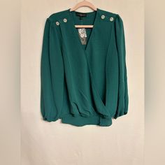 Fred David Women’s Long Sleeve V-Neck Blouse Size Large Green Color Button Detail Fall V-neck Blouse With Buttons, V-neck Buttoned Blouse For Fall, Green V-neck Blouse With Buttons, V-neck Buttoned Top For Party, V-neck Party Top With Buttons, David Green, Vintage Shirt Dress, Black Button Up Shirt, Sheer Long Sleeve Top