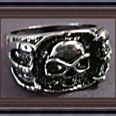 Tibetan Silver Skull Design Ring Size 7.5 Unisex! Biker Gothic Punk Rock Style! Great For That Biker Chic Or Guy In Your Life! Punk Rock Style, Biker Chic, Punk Rock Fashion, Gothic Punk, Mens Accessories Jewelry, Skull Design, Design Silver, Rock Style, Punk Rock