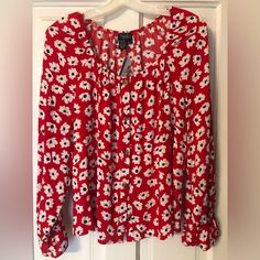 Very Cute Red Blouse, Brand New With Tags, Never Worn! White And Black Flowers, Kaftan Blouse, Flowery Blouse, Red Floral Top, Printed Chiffon Blouse, White Blouse Top, Layered Blouse, Red Blouse, Flowy Blouse