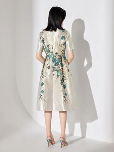 Discover the effortless elegance of our Elegant Floral Women’s Midi Dress, designed by Guocali . This stunning women’s dress features a vibrant floral pattern that exudes femininity and grace. Ideal for any occasion, it ensures you make a lasting impression with its timeless beauty. Key Features: Floral Pattern: Adds a touch of elegance and charm. V-Neck Design: Offers a flattering, stylish look. Short Sleeves: Perfect for warm weather and casual comfort. Slip-On Style: Easy to wear and ideal for any occasion. Crafted from high-quality polyester, this fashion dress combines comfort and style effortlessly. The A-line silhouette and midi length create a graceful flow, making it suitable for casual outings or special events. Whether you're dressing up for a gathering or embracing a relaxed su Cream A-line Midi Dress With Floral Print, Elegant Midi Dress With Floral Print, Elegant Floral Print A-line Dress, Floral Print Mid-length Evening Dresses, Elegant A-line Dress With Floral Print, Evening Floral Print Mid-length Dress, Elegant Beige Floral Midi Dress, A-line Cream Midi Dress With Floral Print, Elegant Beige Floral Print Midi Dress