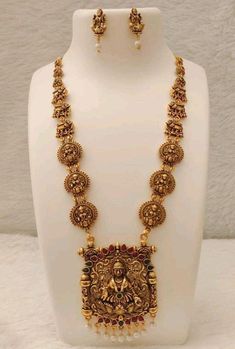 Material:- Brass, Gold Platted Pack- Necklace Set These Beautiful Gold Platted Necklace Best for gifting and personal use, You can gift your Girlfriend, Mother, Sister , Relatives , Neighbours etc. Combine it with Matching Dress and be the Limelight of every Occasion ( Diwali, Birthday, Anniversary, Christmas, Any Ritual Festival). Suitable for all Occasions. a)These are very skin Friendly. b)The plating is Non- Allergic and safe for all Environment. Gift for Her, Best Friend Gift, Gift Ideas, V South Indian Bride Jewellery, Indian Brides Jewelry, Jewelry Set Gold, Long Haram, Bride Jewelry Set, Mothers Day Gifts From Daughter, Chain For Women, Gold Necklace Set, Long Chain Necklace