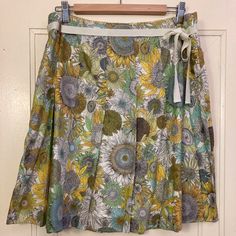 Vintage Nwt J.Crew Pleated Skirt Liberty Small Susanna Print, Size 14. This Skirt Is New With Tags, Never Worn. It Is A Vintage Skirt So Please See All Pictures And Read The Description. I Have Tried To Accurately Describe & Capture The Skirt. It Is In Like New Condition. This Liberty Small Susanna Sunflower Print Has A Very Retro Vibe. Styled With Beautiful Pleats And Belt Loops Along Waistline With A Grosgrain Ribbon Belt. Fully Lined. 100% Cotton With A Cotton/Poly Lining. Hook & Eye/Zipper Side Closure. Rare & Collectible Vintage J.Crew. Green Skater Skirt, Pink Skater Skirt, Navy Mini Skirt, Vintage J Crew, Brown Flares, Ribbon Skirts, Flared Mini Skirt, Peplum Skirt, Ribbon Belt