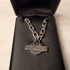 Brand New, Never Worn Hd Heavy Necklace. 22" Chain. Ssilver. Heavy Necklace, Harley Davidson Accessories, Motor Harley Davidson Cycles, Mens Accessories Jewelry, Motorsport, Harley Davidson, Chain Necklace, Mens Accessories, Brand New