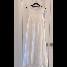 Free People White Maxi Dress. Hem Is Higher In Front Then Back. Ruffle Straps And Ruffle Hem. Fully Lined. Never Worn Without Tags. Size X-Small. Elegant Ruffled Midi Dress For Daytime, Chic Daytime Maxi Dress With Ruffles, Chic Ruffled Maxi Dress For Daytime, White Maxi Dress, White Maxi, White Maxi Dresses, Free People Dresses, Free People Dress, Ruffle Hem