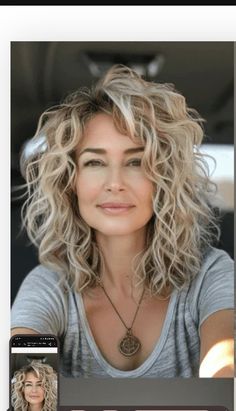 Beach Blonde Hair Color, Medium Length Curly Hair, Natural Curly Hair Cuts, Grey Curly Hair, Haircuts For Medium Length Hair, Haircuts For Women Over 50, Curly Hair Photos, Timeless Looks, Gorgeous Hairstyles