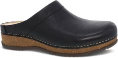 Step into the supportive comfort of open-back clogs with the women's Dansko Mariella mules. They're crafted from high-quality leathers and treated to keep odors under control. Chic Ballet Flats, Cozy Winter Boots, Summer Flats, Slip On Mules, Comfortable Flats, Classic Leather, Casual Shoes Women, Mule Clogs, High Quality Leather