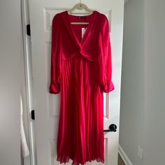 Zara Midi Long-Sleeved Fushia V-Neck Dress, Size Small Sheer Sleeves, Pleated Skirt Flowy Long Sleeve V-neck Dress For Party, V-neck Long Sleeve Dress For Summer Evening, Flowy V-neck Dress With Surplice Neckline For Date Night, Pleated V-neck Maxi Dress For Brunch, V-neck Pleated Maxi Dress For Brunch, Flowy V-neck Midi Dress For Party, Flowy V-neck Long Sleeve Dress, Flowy V-neck Midi Dress For Work, Flowy Long Sleeve Maxi Dress For Date Night