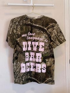 Dive Bar Beers Camo Tee - Etsy Camo Tee, Dive Bar, Love Languages, Diving, Camo, Gender Neutral, Beer, Bathing Beauties, Adult Outfits