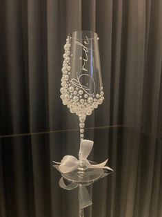 Personalised Crystal Glass Pearl Champagne Fluteone GLASS - Etsy Bride Decor, Dream Wedding Decorations, Brown Wedding, Future Wedding Plans, Dream Wedding Ideas Dresses, Wedding Glasses, Cute Wedding Ideas