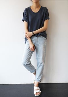 How To Wear Birkenstock, Minimal Stil, Minimalist Moda, Outfit Jeans, Minimal Chic, Casual Chic Style