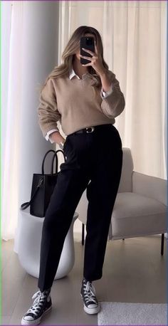 Outfit Formal Mujer, Business Professional Outfits, Lawyer Fashion, Chique Outfits, Corporate Outfits, Office Outfits Women, Business Casual Outfits For Work, Elegante Casual, Event Outfit