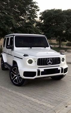 a white mercedes benz benz benz benz benz benz benz benz benz benz benz benz benz benz benz benz benz benz benz benz benz benz